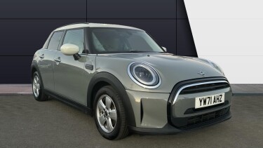 MINI Hatchback 1.5 Cooper Classic 5dr Petrol Hatchback